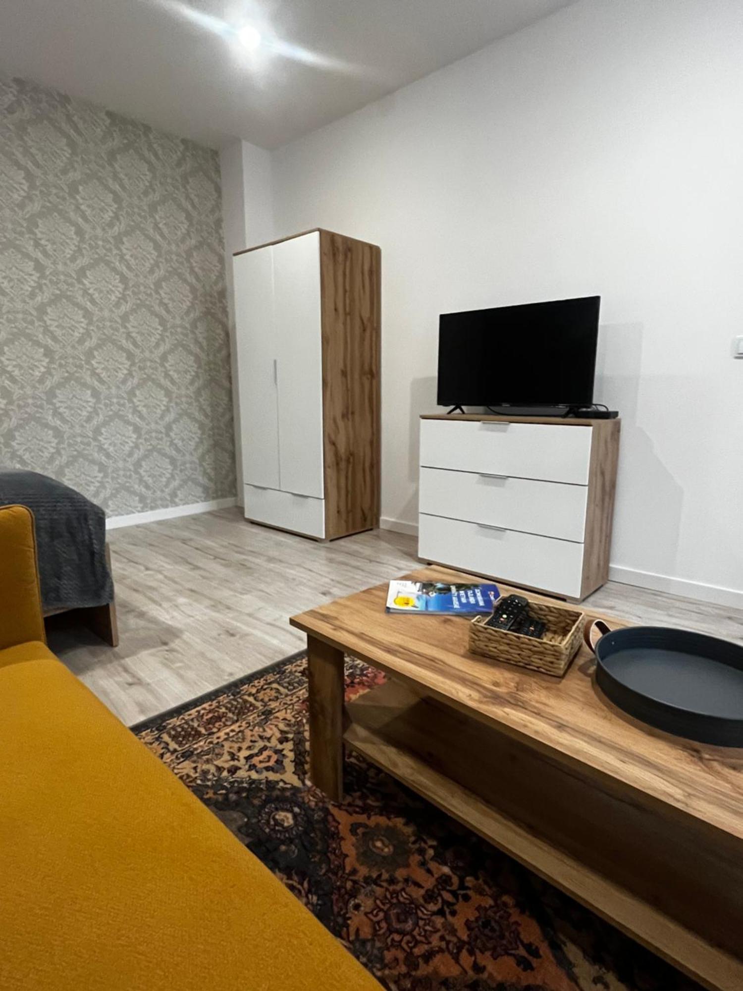 Apartamenty Dbrw Jezyce ポズナン エクステリア 写真